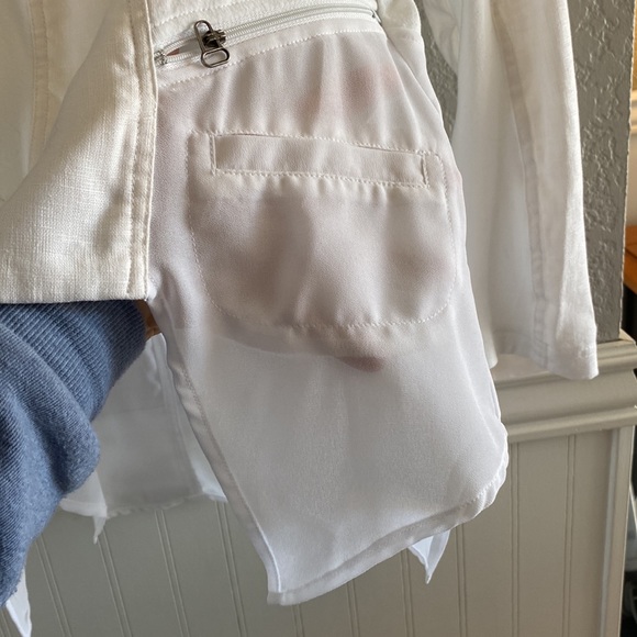 Ladies “light” white jacket, size S Brand- “Multiples” sheer at the bottom. - Picture 7 of 16